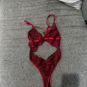 Amazon Red Lace Bra with Adjustable Straps